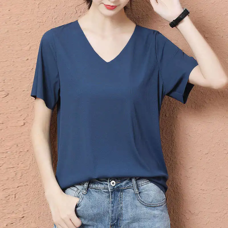 Gelo seda de manga curta t-shirt de verão de cor sólida mulheres seção fina da maré decote em V t-shirt versão coreana branco novo soltas topo Imagem 1