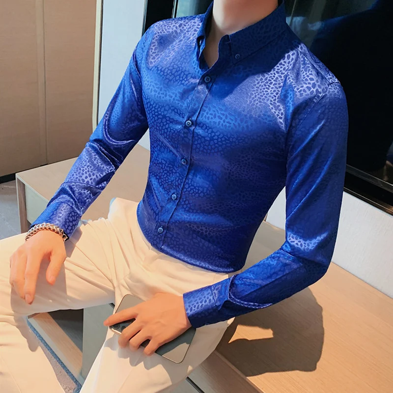 Outono Leopard Impresso Brilhante Shirts para os Homens Botão de Ajuste Fino Sociais Camisas De Hombre coreano Manga Longa Mens Camisa de Vestido 4XL Imagem 3