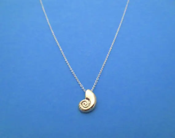 Seashell Ariel Voz Colar de Shell Espiral de Turbulência Caracol marinho Ocean Beach Concha Sorte amuleto animal pingente charme Colares de jóias Imagem 4