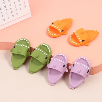 1Pair Casa de bonecas em Miniatura Sapatos de Boneca Bonito Sapatos de Tubarão, Chinelos de quarto 3*4,6 cm Para 1/6 BJD 30cm Doll Dressup Acessórios 1