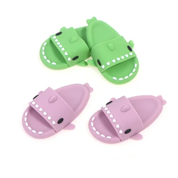 1Pair Casa de bonecas em Miniatura Sapatos de Boneca Bonito Sapatos de Tubarão, Chinelos de quarto 3*4,6 cm Para 1/6 BJD 30cm Doll Dressup Acessórios 2