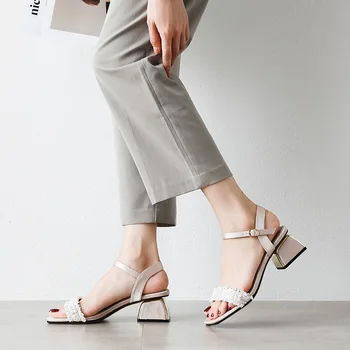 2021 Nova Chegada de Mulheres Sandálias Elegantes Sapatos Casuais de Verão Respirável Praça Saltos para a Fêmea 1586-2 1