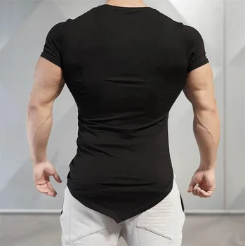 Muscleguys Marca de Letras de impressão de Mens T-Shirts academias de ginástica Roupas de Treino V pescoço Camiseta de Algodão de Musculação T-Shirt dos Homens 2