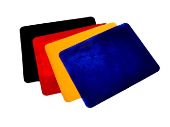 Profissional de alta Qualidade Cartão de Tapete Preto Vermelho Azul Amarelo Tamanho Padrão 42*32cm Pad Para o Poker & Moeda Truques de Magia Adereços 81519